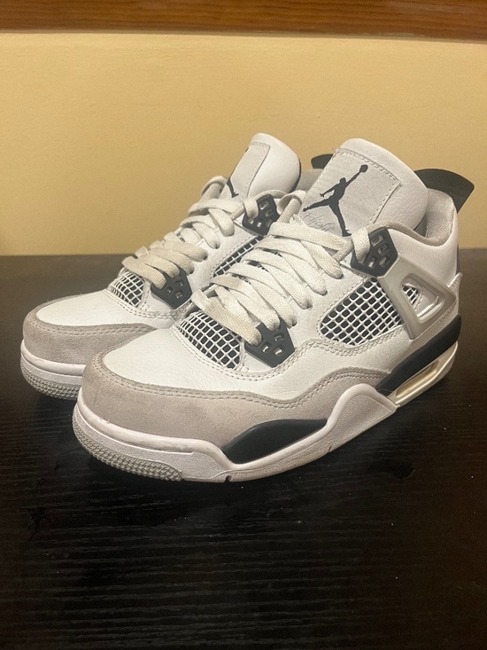 Shoes - SIZE 7 W0MAN - Air Jordan 4 Retro Military Black